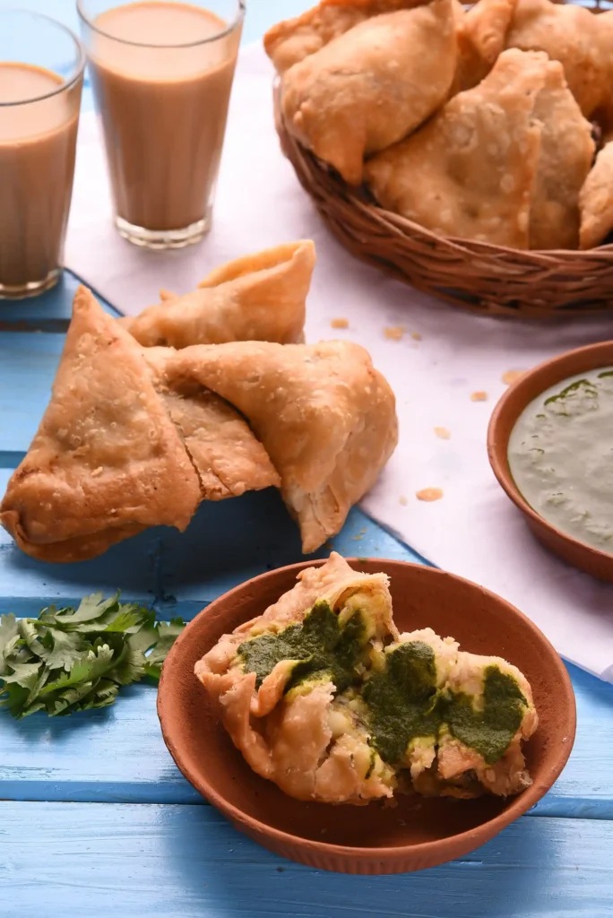 Samosas with green chutney and hot tea